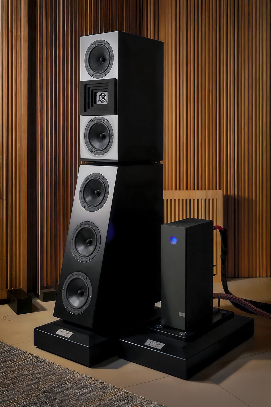 Lipinski L-707SE passive monitors with L-401A subwoofer