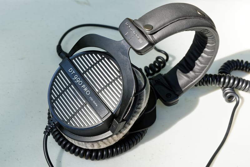Beyerdynamic DT 990 PRO headphones