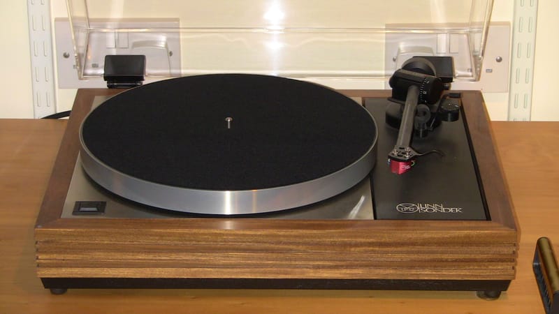 Linn Sondek LP12 turntable